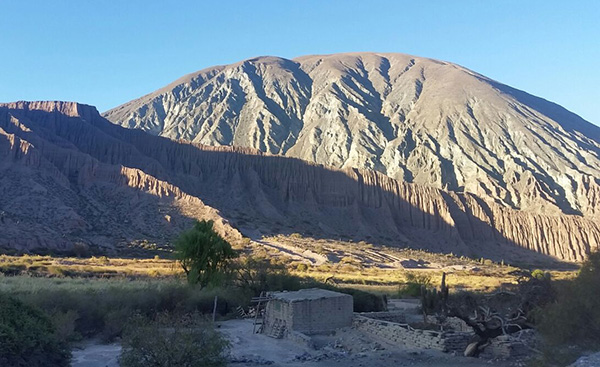 mud house in argentina